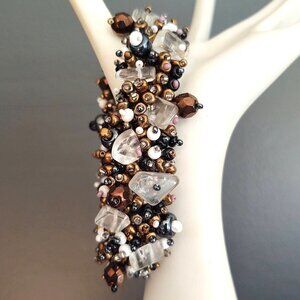 Seed bead and bead magnetic closure bracelet